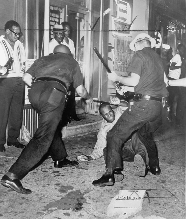 Incident at 133rd Street and Seventh Avenue during the Harlem Riots of 1964. Photo by Dick DeMarsico, New York World Telegraph & Sun. Source: Library of Congress.