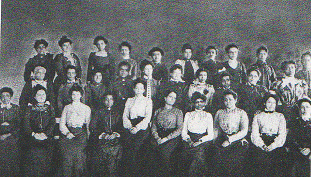 Making the American Syllabus Hashtag Syllabi in Historical Perspective AAIHS